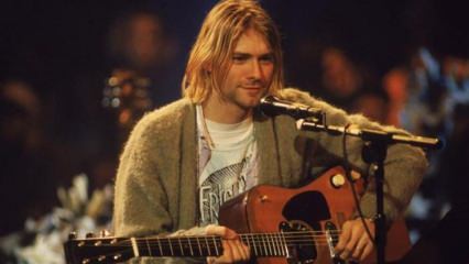 Kurt Cobain’in saçları açık artırmada satıldı