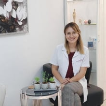 Sedef Demirer, Dermatoloji İzmir