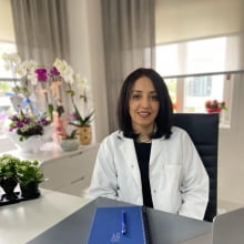 Sibel Berksoy Hayta, Dermatoloji Adana