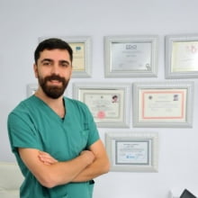 Emre Tektaş, Diş Hekimi İstanbul