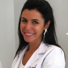 Pınar Kutay, Protetik Diş Tedavisi İstanbul