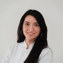 Ayça Özgen, Diş Hekimi Bursa